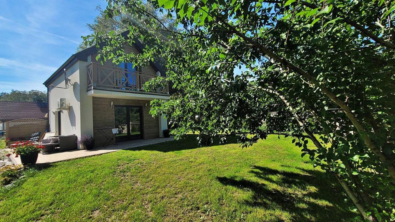 Nadmorska Osada Villa Oslonino Kültér fotó